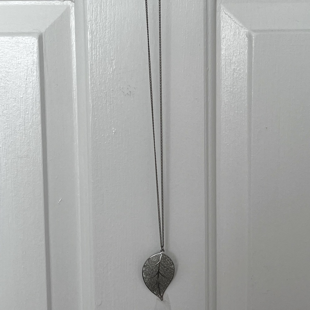 Silver Leaf Long Pendant Necklace